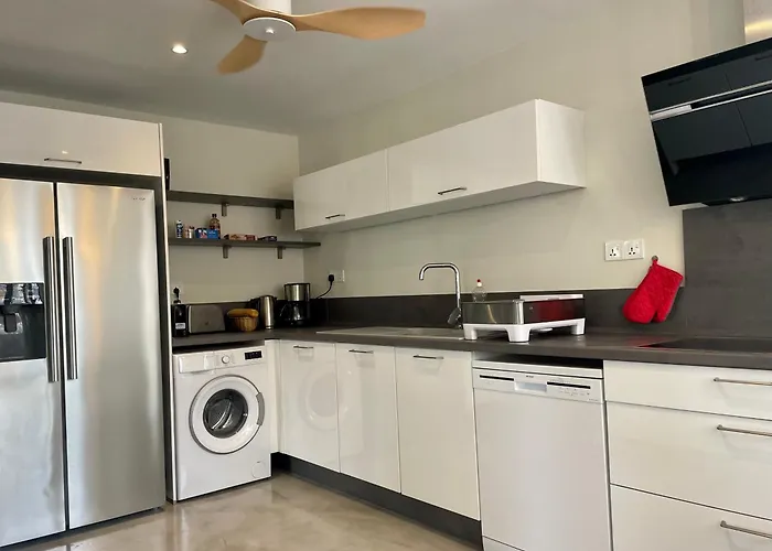 Premium Beach Apartment Avec Grande Terrasse Privee Les Cerisiers